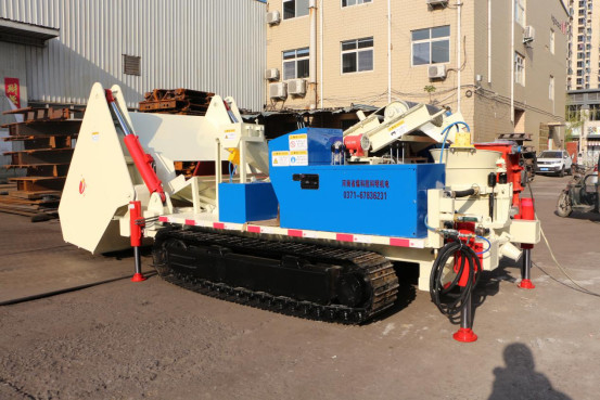 Buy Self Loading Concrete Shotcrete Machine Dedusting Sand Spraying Machine at wholesale prices