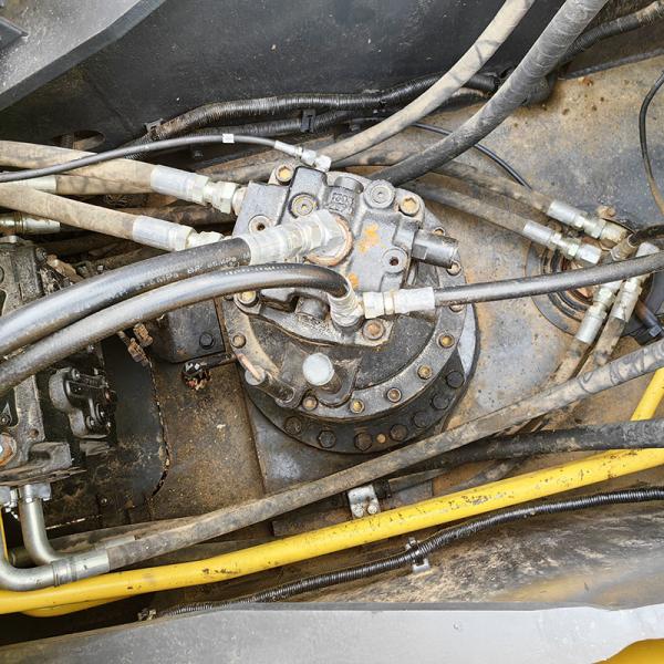 Yellow SK260 Used Kobelco Excavators 1.3m3 Bucket Capacity 131kw Rated Power