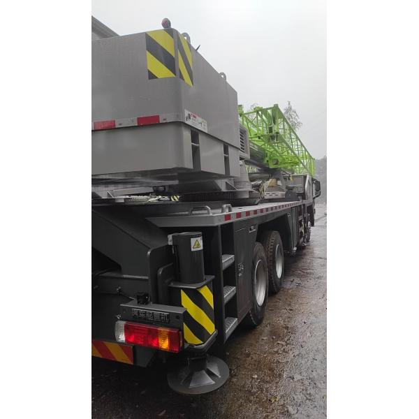 Buy Industrial Hydraulic Telescopic Boom Truck Heavy Lifting Equipment 13700kg at wholesale prices