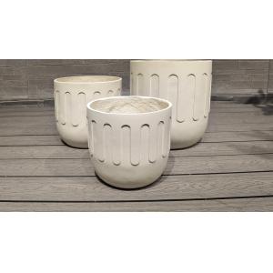 Quality Striking Modern Fiber Clay Planter with Drainage Frost Resistant for sale