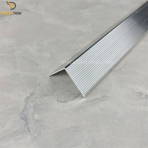 30mm×30mm Aluminum Edge Corner 6063 T5 2.5 Meter Length