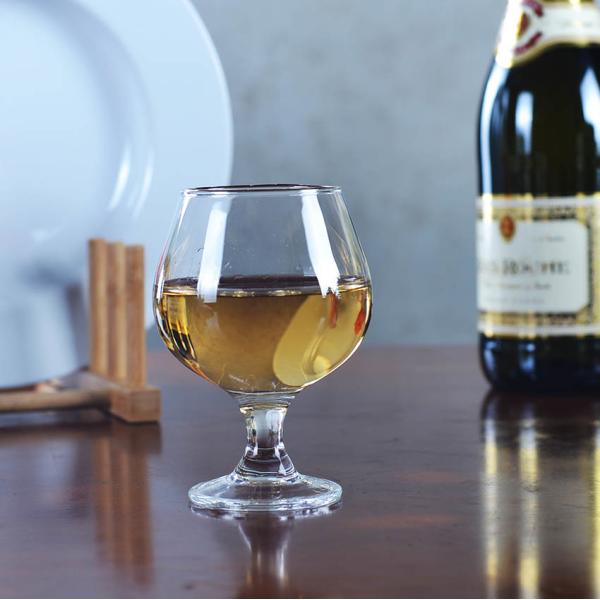 Buy 190ml 6.5Oz Brandy Goblet Glass , Goblet Style Wine Glasses For Sparkling Wine at wholesale prices