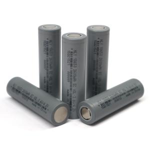 Cylindrical 3.6 V Lithium Battery 18650 2600mAh Rechargeable Flashlight