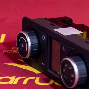 DZ97189585312 KM3800033 SHACMAN SHAANXI X3000 Truck Air Conditioner Control