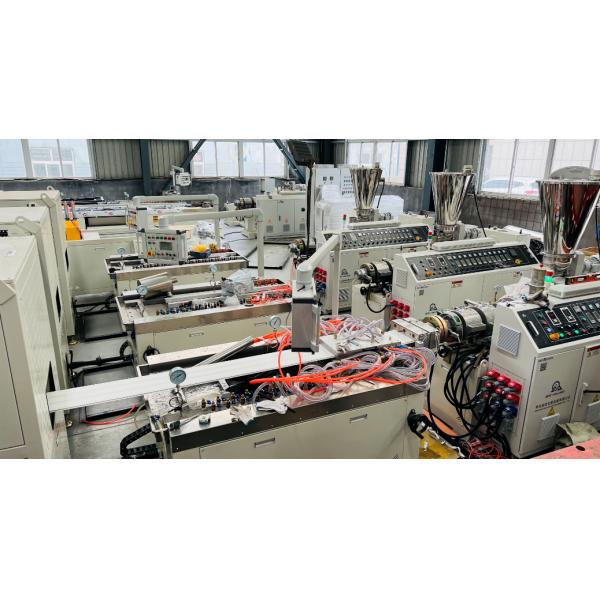 380v 415v 5~8m/min Higher Speed PVC Wall Panel Making Machine Output 250kg/hr