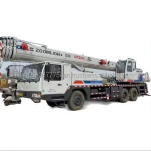 ZOOMLION 25 ton Crane with Excellent Performance and High Loading Capacity