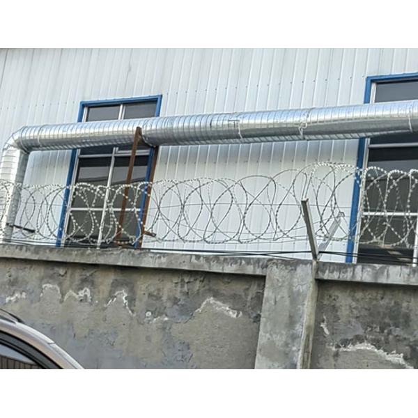 Galvanized Anti Corrosive Concertina Razor Wire Roll 8m-12m Length / Coil Acid resisting