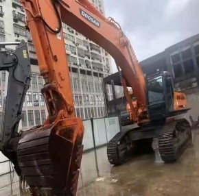 Heavy Duty Machinery Used Doosan Dx 500 Digger Excavators