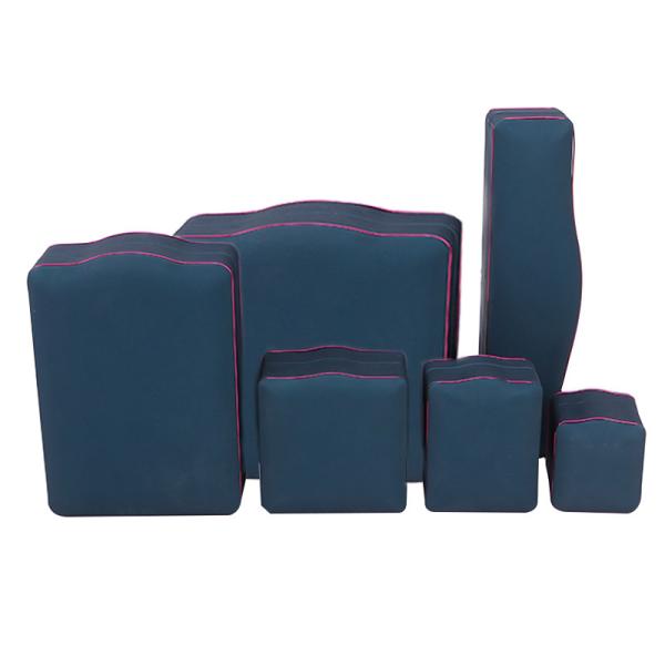 Buy Luxury Elegant Customized Leather Jewelry Box for Necklace and Earring Packaging at wholesale prices