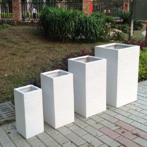 Powder Coated Finishing Fiber Clay Planters For Gardening Needs
