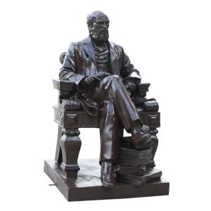 China Celebrity Famous Portrait Sculpture Spray Paint Modern Human Sculpture on sale