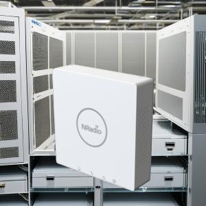 Enterprise-class dual-band wireless 86-panel AP