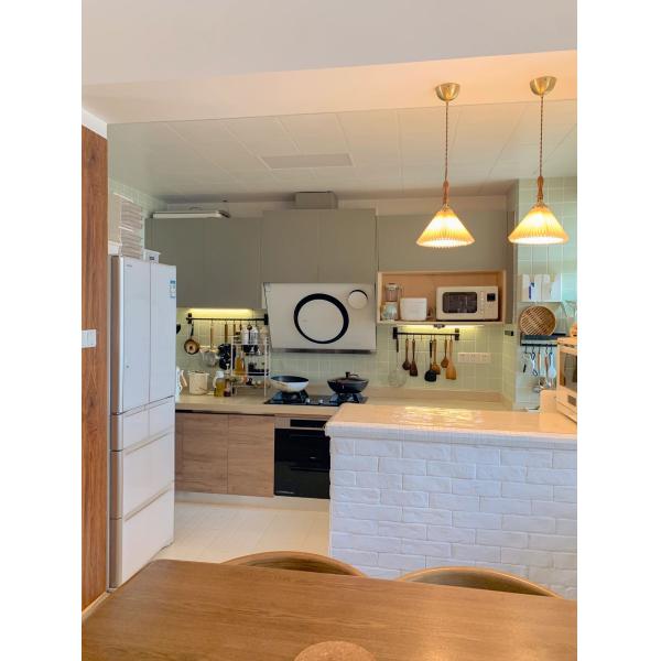 High Quality PVC Laminate Modern Kitchen Cabinet Pantry Cupboard Design