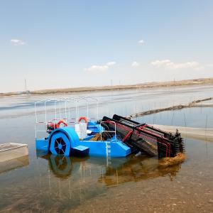 China Water Hyacinth Water Weed Harvesting Machine for Water Cleaning on sale