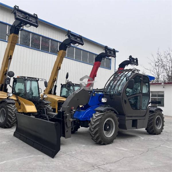 4x4 Telehandler Forklift T3007 With Snow Blade Euro 5 Engine For Europe