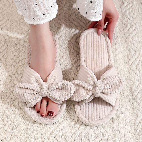 Classical Designs Women's Indoor Slippers Soft Sole Open Toe House Slippers OEM