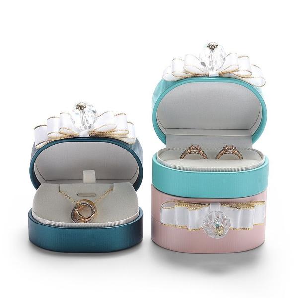 China Wholesale 8*5.7*4cm Exquisite Proposal Ring Box Wedding Ring Box Creative Jewelry Box Bow Necklace Gift Packaging Box