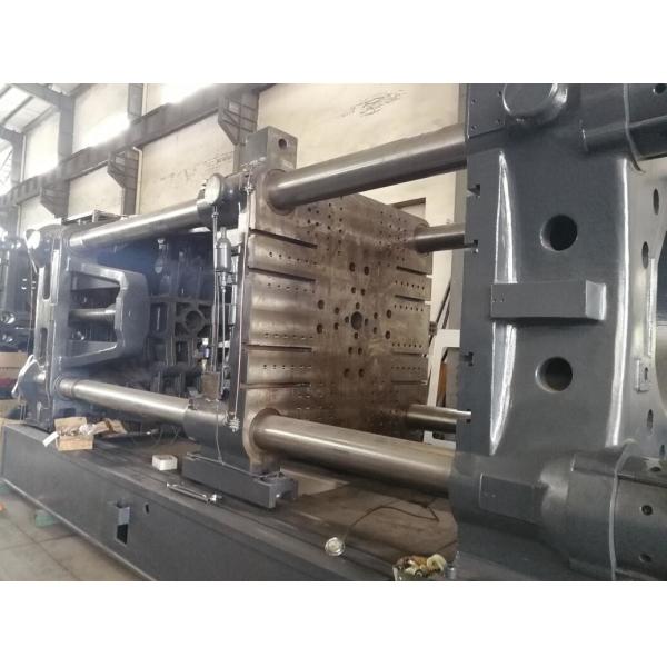 Buy ISO9001 Standard Plastic Injection Molding Machine Connected With Robot at wholesale prices