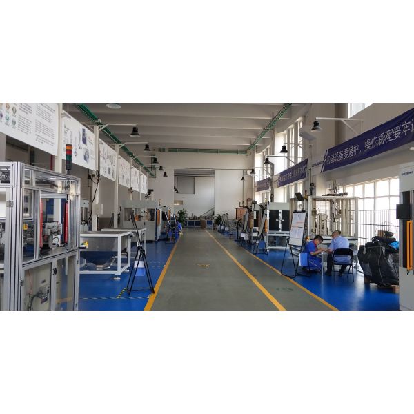 High Efficiency Rotary Spin Friction Welding Machine 230V 16A 450*900*1100mm for Plastic Welding