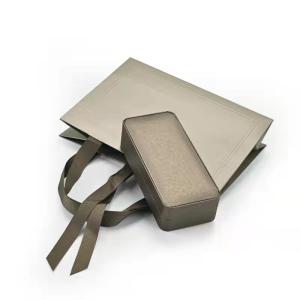 Varnishing Surface Custom Printed Paper Bags Jewelry Luxury Gift