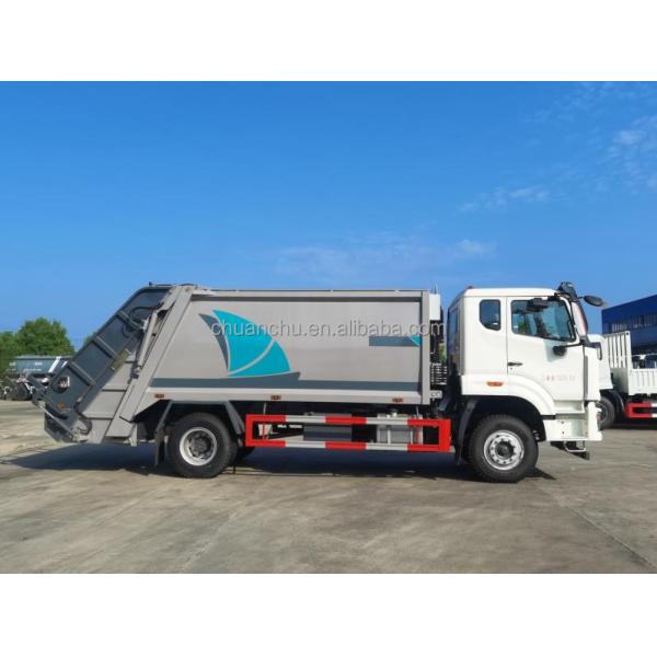 Diesel Garbage Pickup Truck Crushing and Loading Domestic Garbage with Powerful Compressed Truck