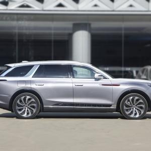 Super luxury electric SUV Hongqi E-HS9 2021 2022 white and black de-stocking and