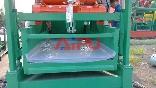 Buy Linear Motion Drilling Shale Shaker With 4 Panels SS316L Shaker Screen at wholesale prices