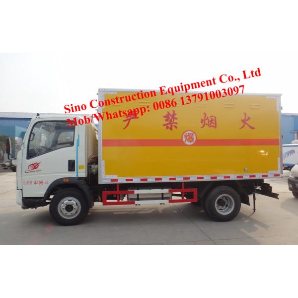 Sinotruk 4x2 5t Mixed Emulsion Explosive Truck For Civil Underground Site