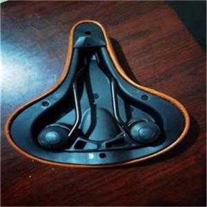 250g Ergonomic Padded Bike Seat High Performance Medium Size