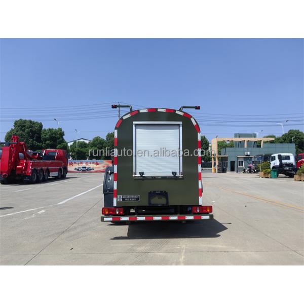 High Quality Dongfeng off Road Water Sprinkler Truck 4x4 Water Tanker Truck