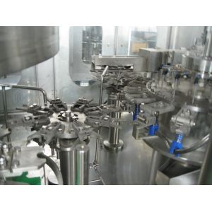 SUS304 Material PET Bottle Filling Machine / Automatic Liquid Filling Machine