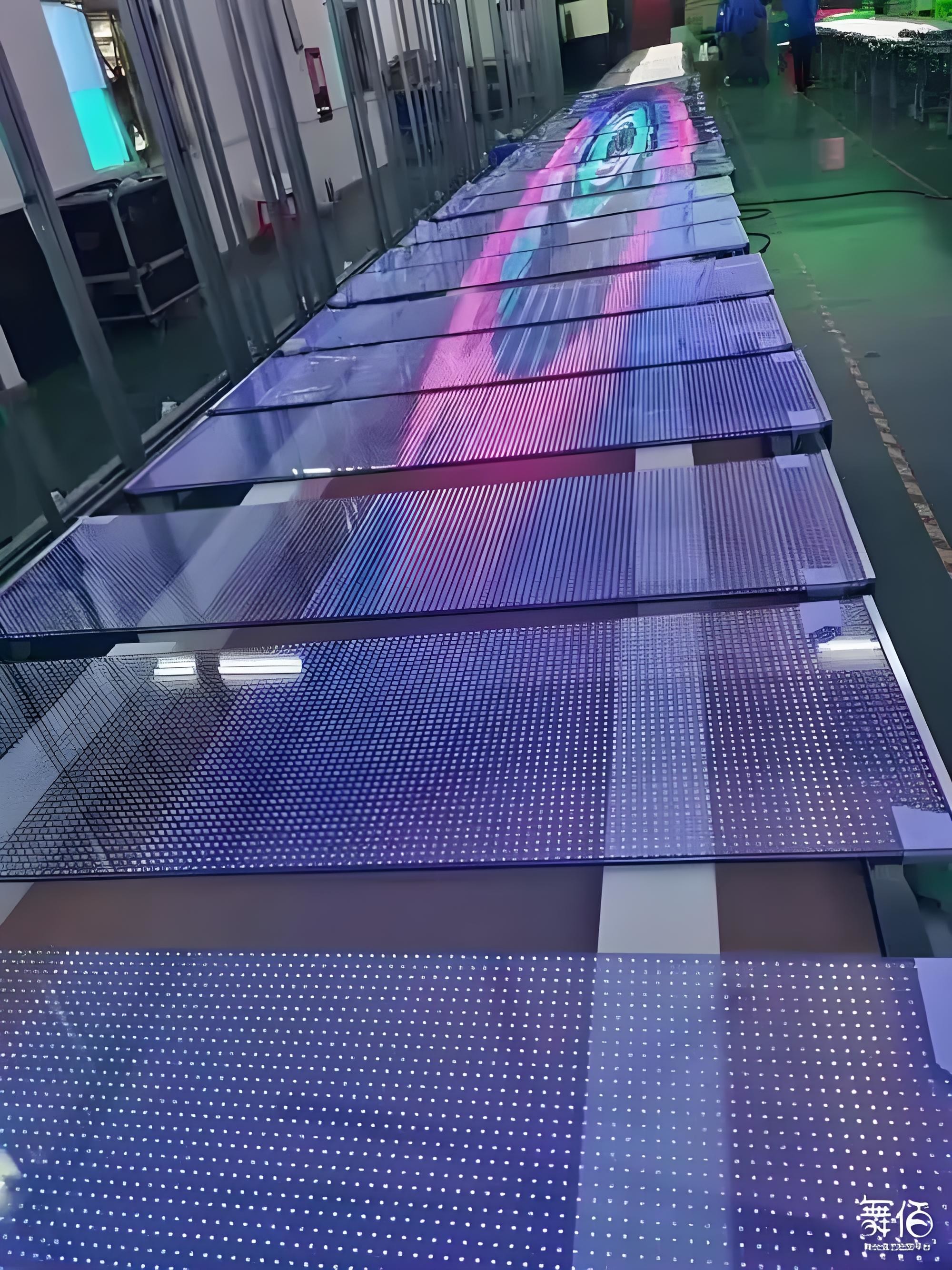 p14 Transparant LED Screen Innovative Solution for Vibrant and Transparent