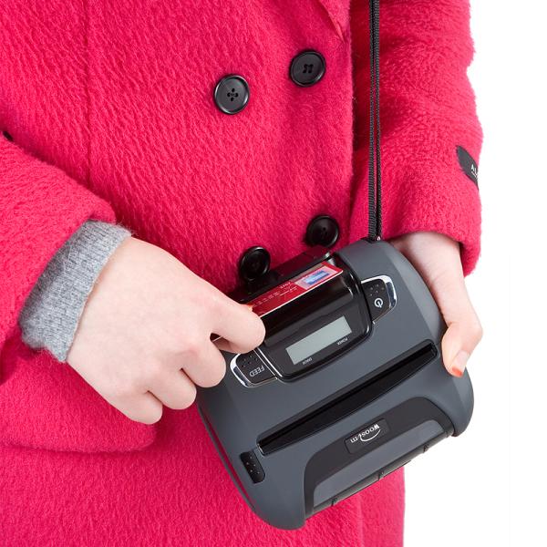 IP54 Durable Rugged Mobile Thermal Label Printer 4 Inches Blue LED Backlight