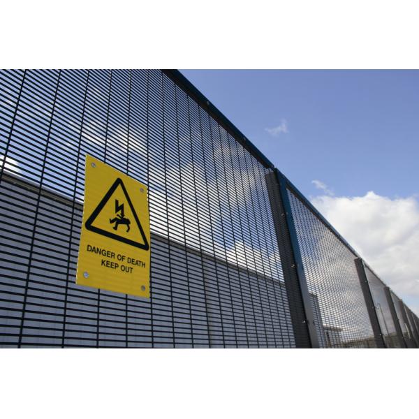 High Security Prison Fencing 358 Security Wire Mesh Fence