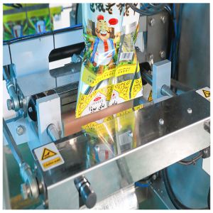 Automatic Vertical Nuts Packing Machine For Nut Measuring Cup