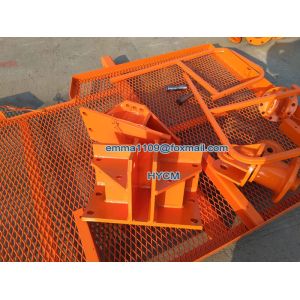 Mini QD1515 Roof Derrick Crane 15m Jib 3 Tons Max.Load For 60m Building Height