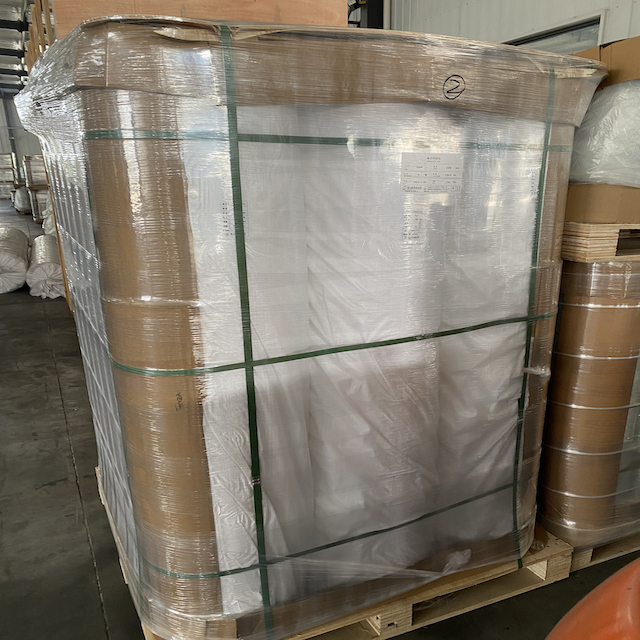 Quality 40g/M2 Polyester Tissue Of White Color for pultrusion to enhance the quality of FRP products on outlook as well as tensile strength for sale