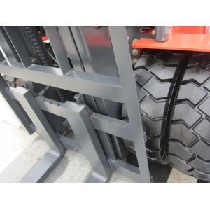 7 Ton Internal Combustion Forklift Pneumatic Standard Tire With Diesel Engine