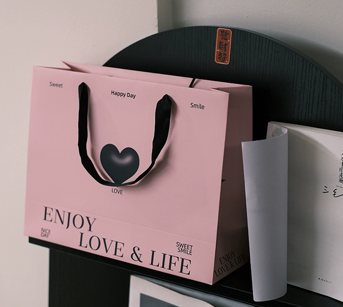 Custom Pink Paper Tote Bags for Fashion Brands