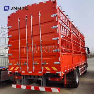 Chinese Sinotruk HOWO TX 4X2 6 Wheeler Fence Cargo Truck for Sale