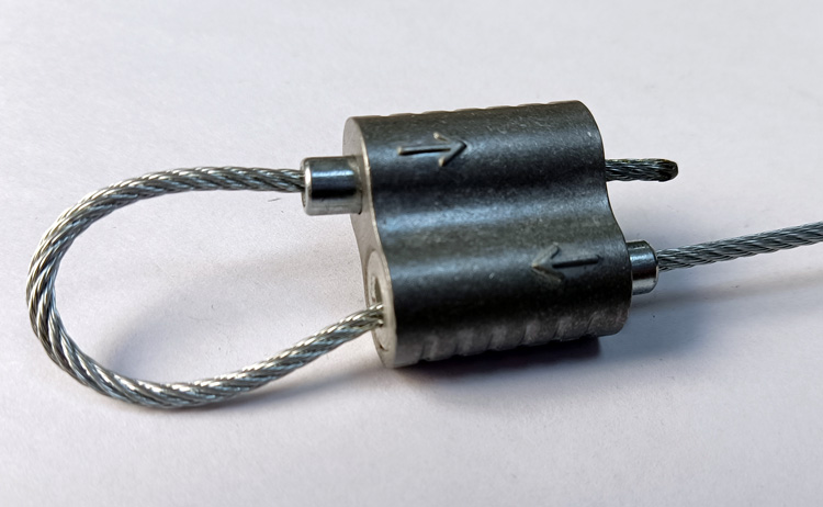 Two-Way Suspension Brass Dual Cable Gripper with Locking Pin for HVAC and Signage Systems