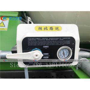 SINOTRUK HOWO 8x4 Heavy Duty 16000L Concrete Mixer Truck