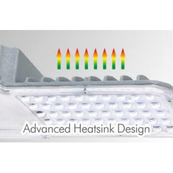 IP65 Commercial Solar LED Street Lights 4KV Road Street Lighting Lamp