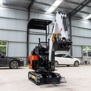 Multipurpose 1500kg Mini Backyard Excavator High Maneuverability