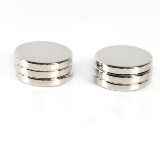 China Zinc Coating Rare Earth Permanent Magnets N50 Powerful 20*20mm on sale