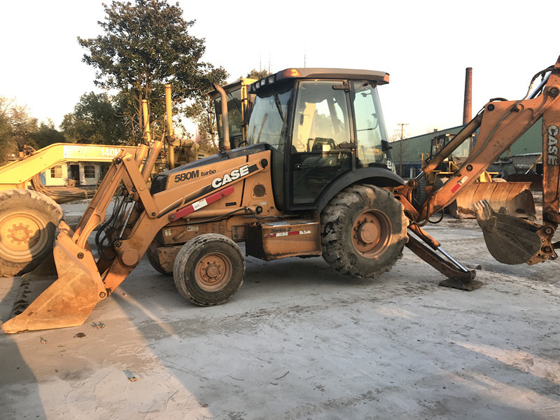 580M Used Backhoe Loader In Good Condition 2010 Year 4000KG