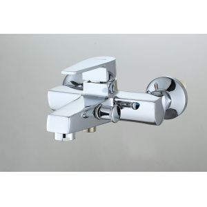 Square Wall Mounted Brass Tub And Shower Faucet