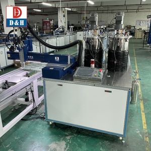 Epoxy Resin Filling Machine Potting Machines Glue Applicator with CE Certificati