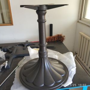 Industrial Bistro Table Base Cast Iron Powder Coating Tulip Table Base