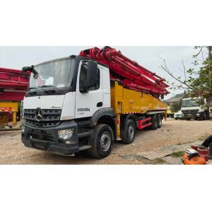 Shacman 56m Concrete Pump Truck with High Pressure Pumping and Open Type